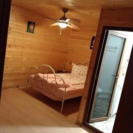 Casa Delia Affittacamere 3*